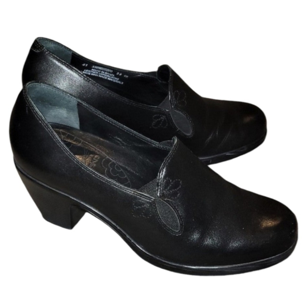 Dansko Women's Beth Black Leather Heeled Loafer - Picture 2 of 12